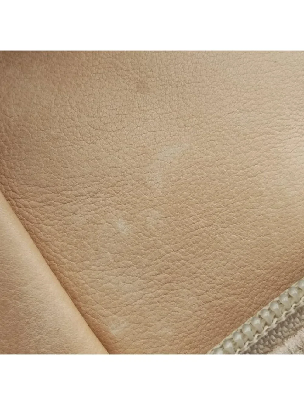 Loewe brand color